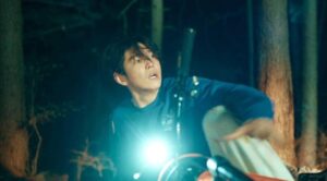 MV5BNzFlOTRiMmMtNTVmZS00NmVjLWE3YzctNzNlODMzNzBhZGYwXkEyXkFqcGc@._V1_ 3 MV5BNzFlOTRiMmMtNTVmZS00NmVjLWE3YzctNzNlODMzNzBhZGYwXkEyXkFqcGc@. V1