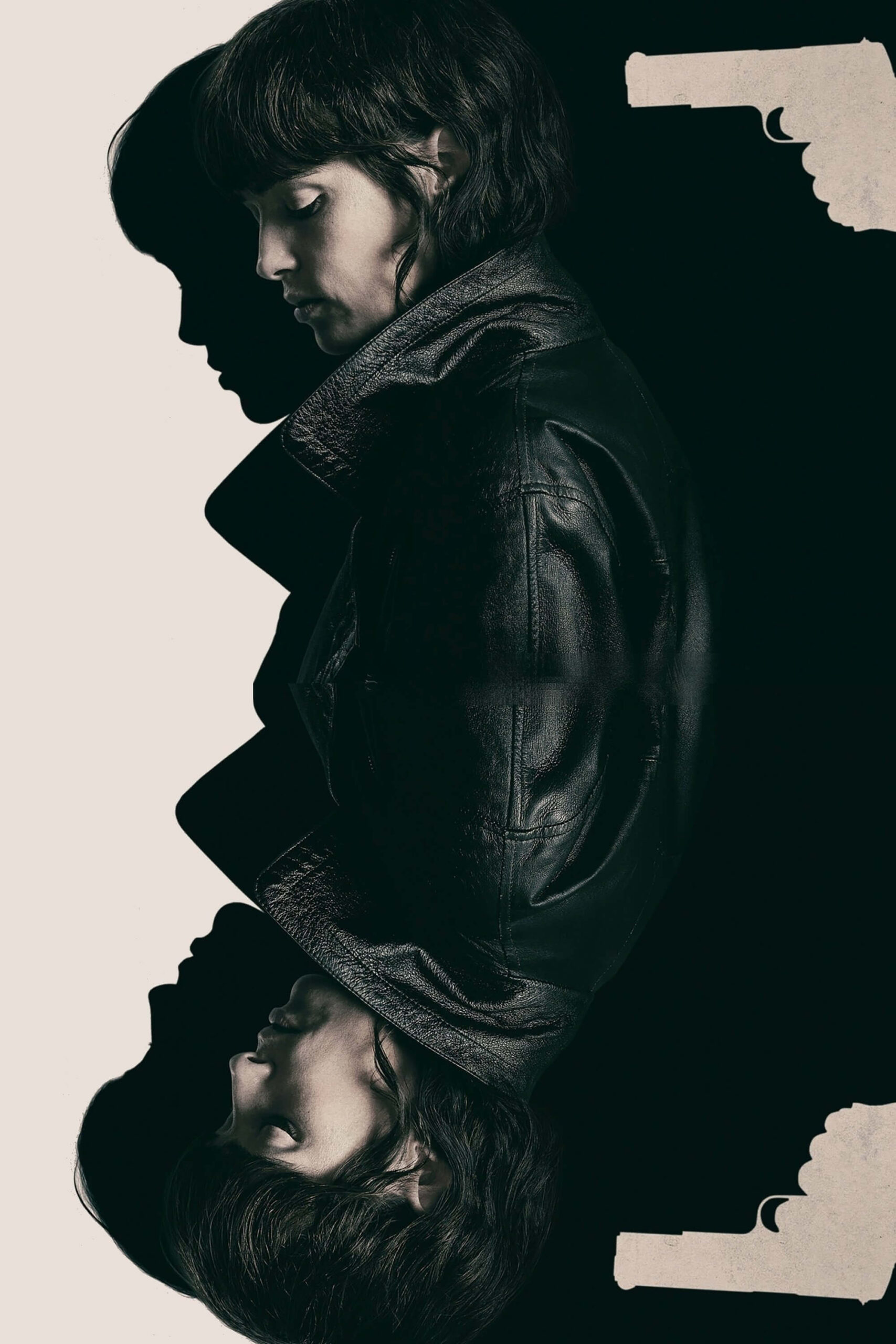 او در تاریکی قدم می‌زند (She Walks in Darkness)